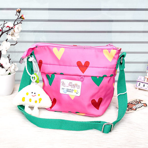 Parachute 3 Zipper Crossbody | Fluffy Keychain